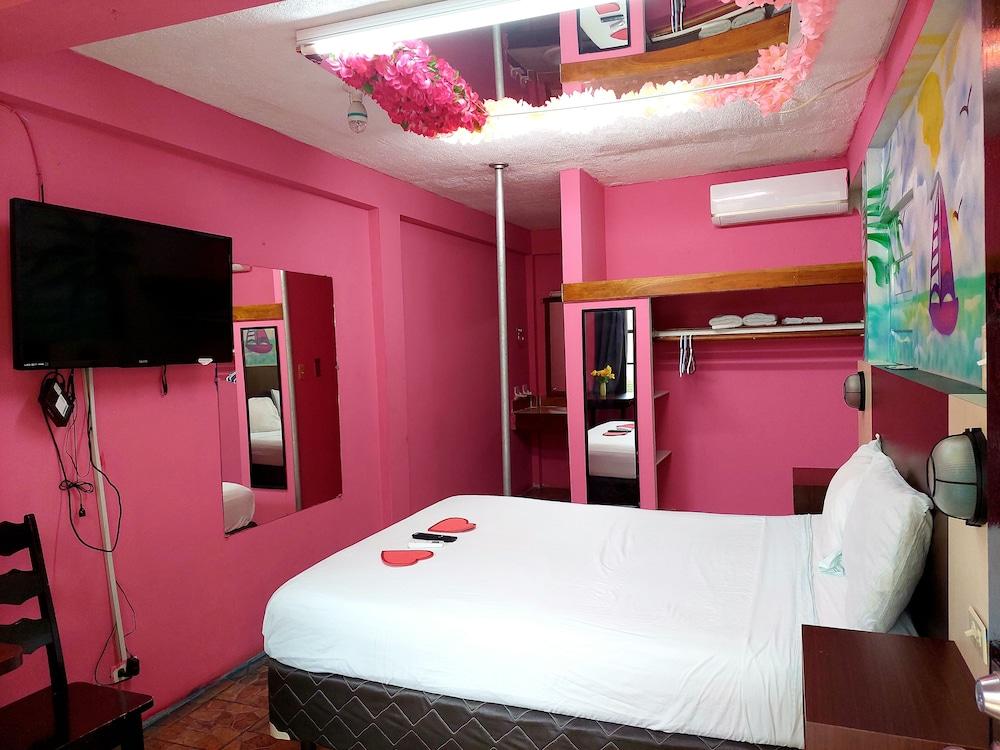 The Bakadeer Inn Belize City Exteriér fotografie